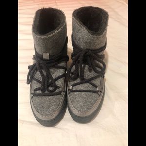 Never Worn INUIKII Shearling Suede Boots.
